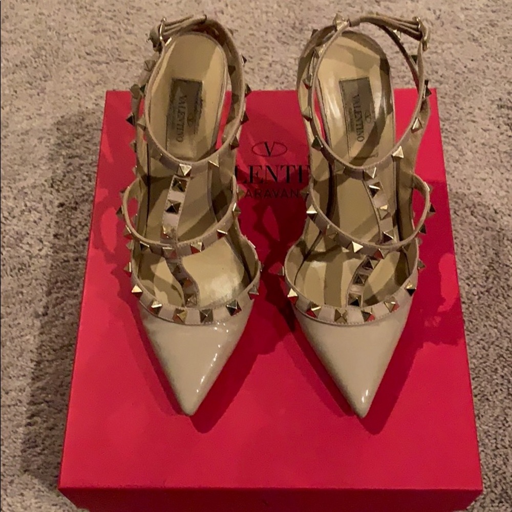Valentino Garavani Rockstud Pump